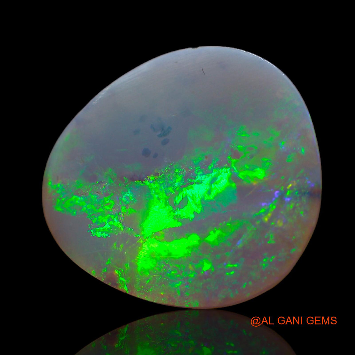 4.00 Cts Unheated Australian Fire Opal Loose Gemstone Fancy Cabochon Natural 19x17x1 mm AB-637