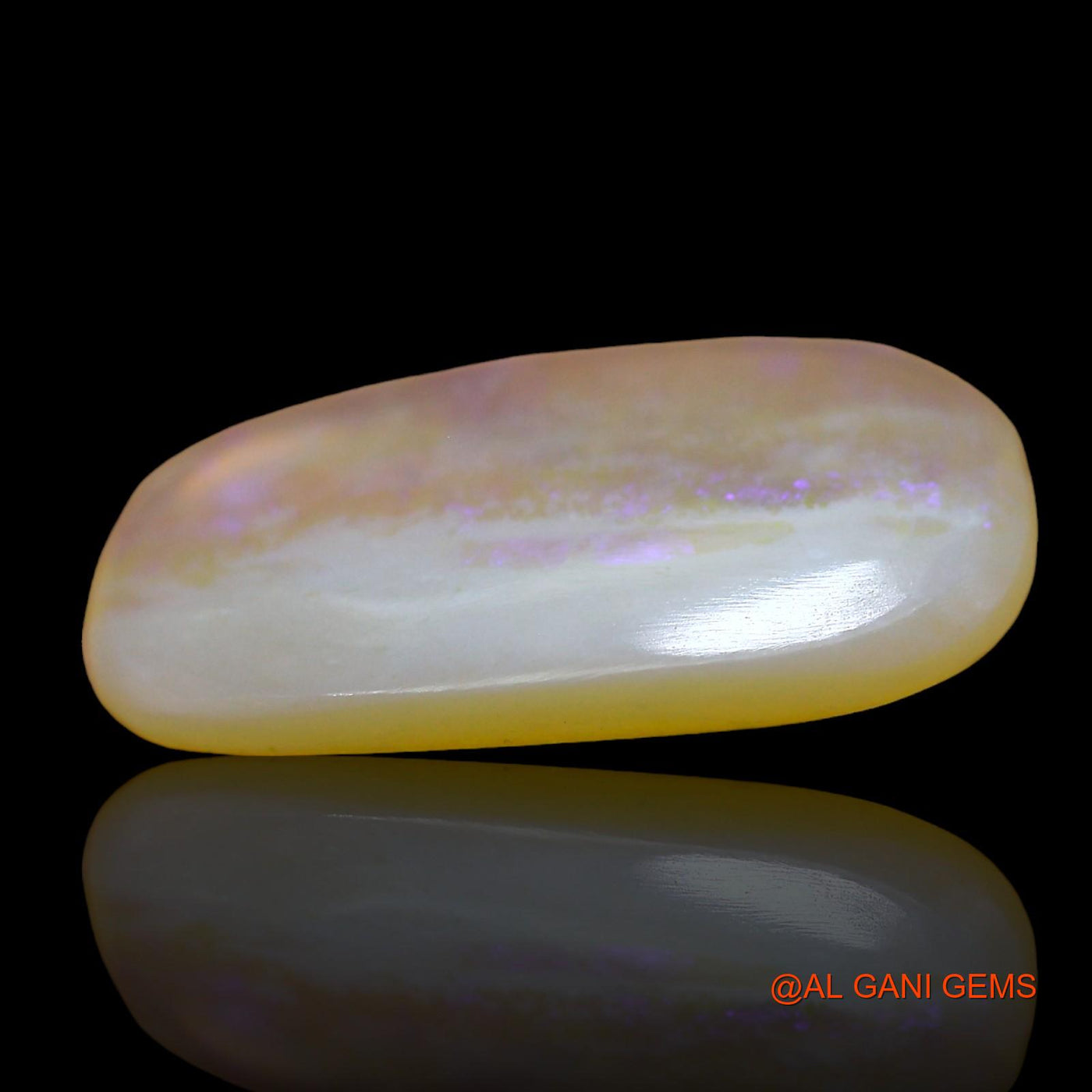 4.00 Cts Unheated Australian Fire Opal Loose Gemstone Oval Cabochon Natural 17x10x3 mm AD-623