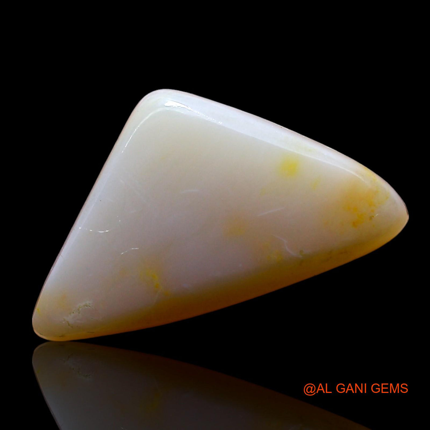 4.00 Cts Natural Australian Fire Opal Trillion Cabochon Loose Gemstone For Jewelry 16x9x5 mm AE-776