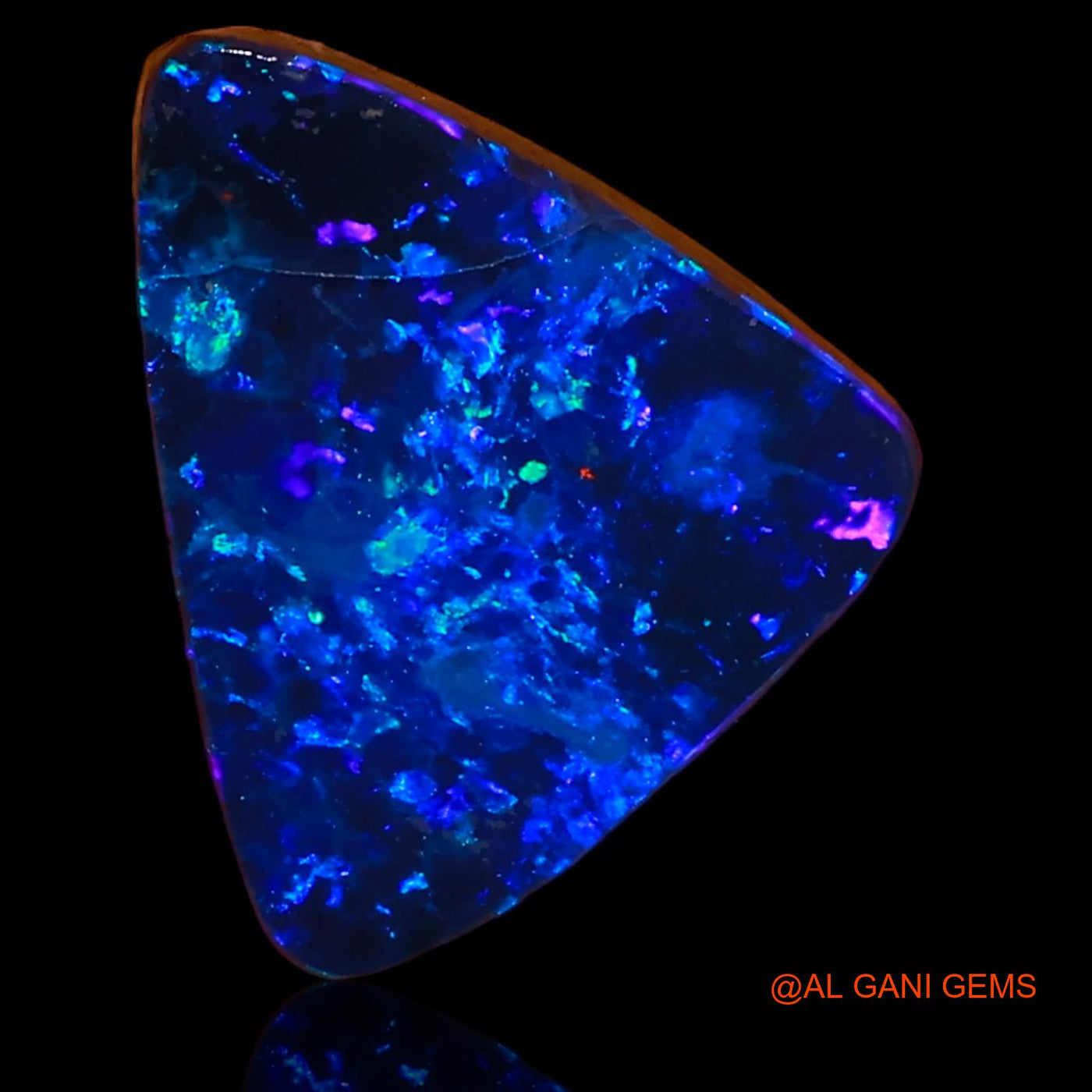 Lab-Created Doublet Opal Gemstone 4.05 Cts Loose Trillion Cabochon From Australia 13x10x3 mm D-48