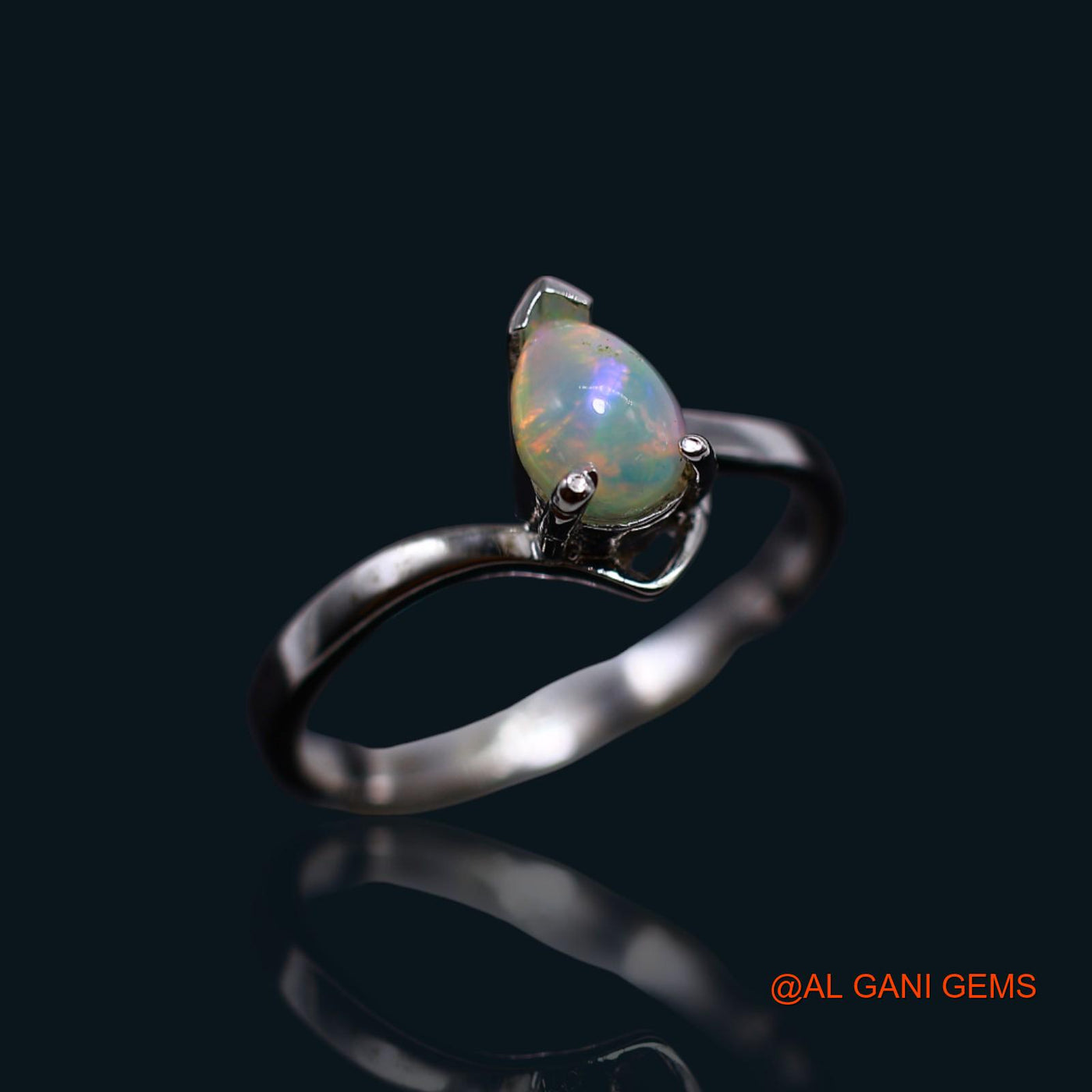 Sacral Chakra Ethiopian Fire Opal Stone 925 Sterling Silver Solitaire Bezel Ring SR-17
